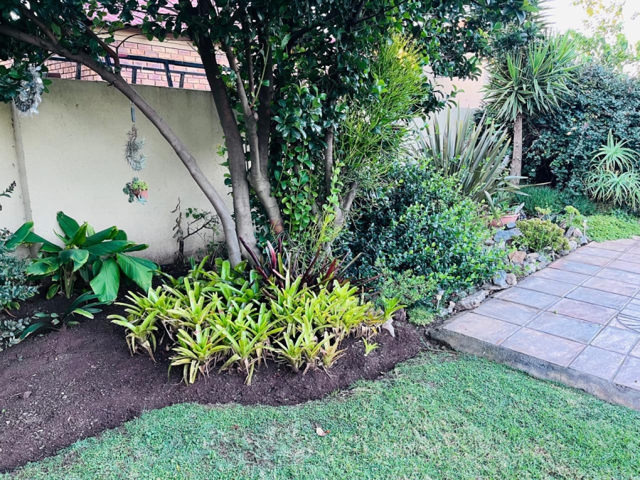 3 Bedroom Property for Sale in Heuwelsig Estate Gauteng