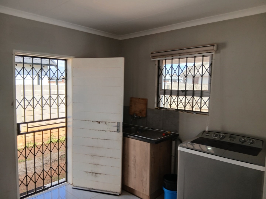 3 Bedroom Property for Sale in Crystal Park Gauteng