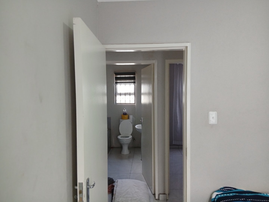 3 Bedroom Property for Sale in Crystal Park Gauteng