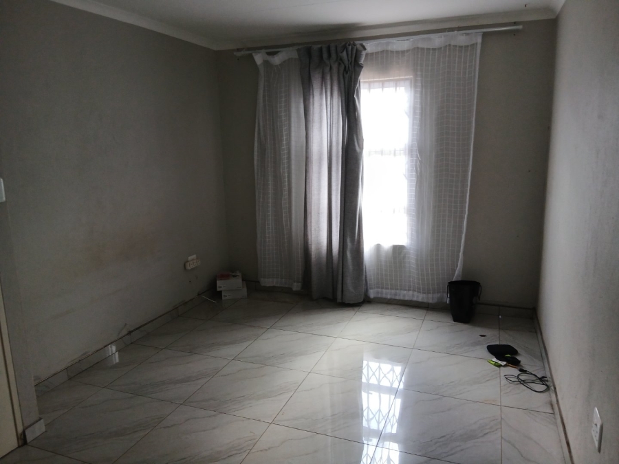 3 Bedroom Property for Sale in Crystal Park Gauteng