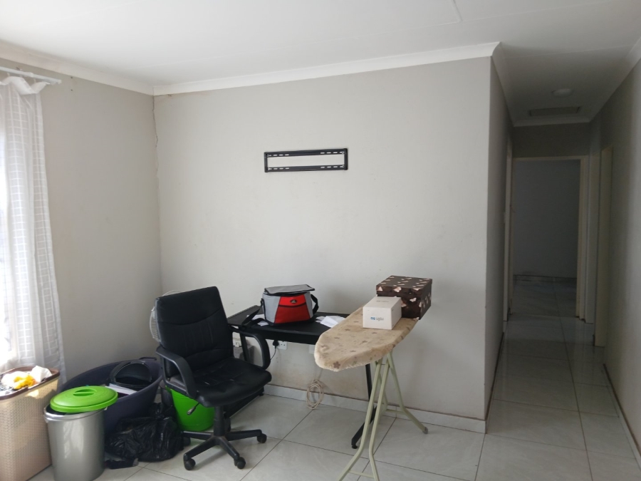 3 Bedroom Property for Sale in Crystal Park Gauteng