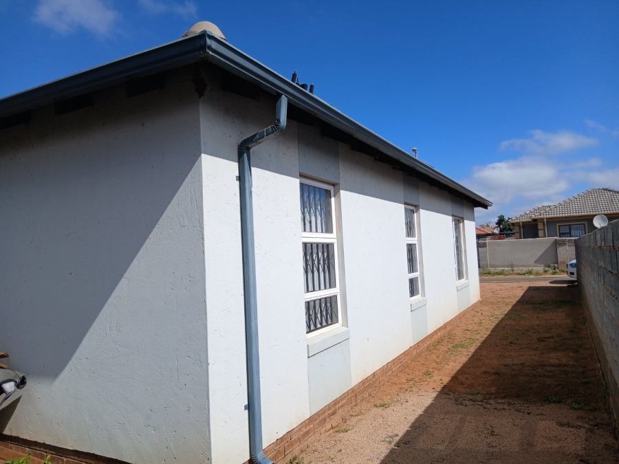 3 Bedroom Property for Sale in Crystal Park Gauteng