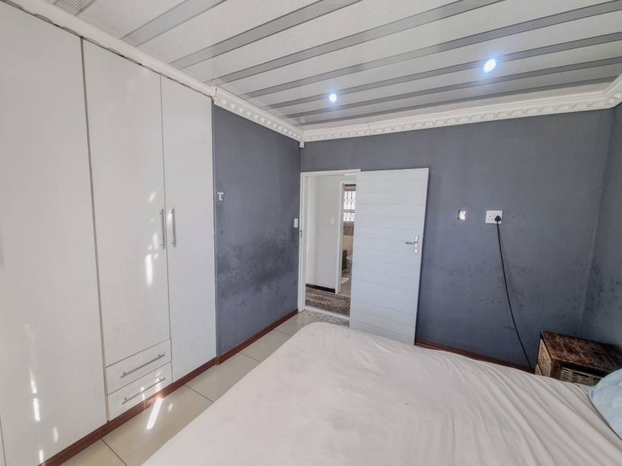 6 Bedroom Property for Sale in The Orchards Gauteng