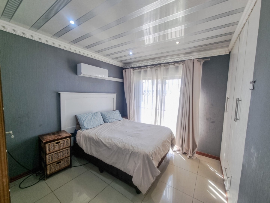6 Bedroom Property for Sale in The Orchards Gauteng