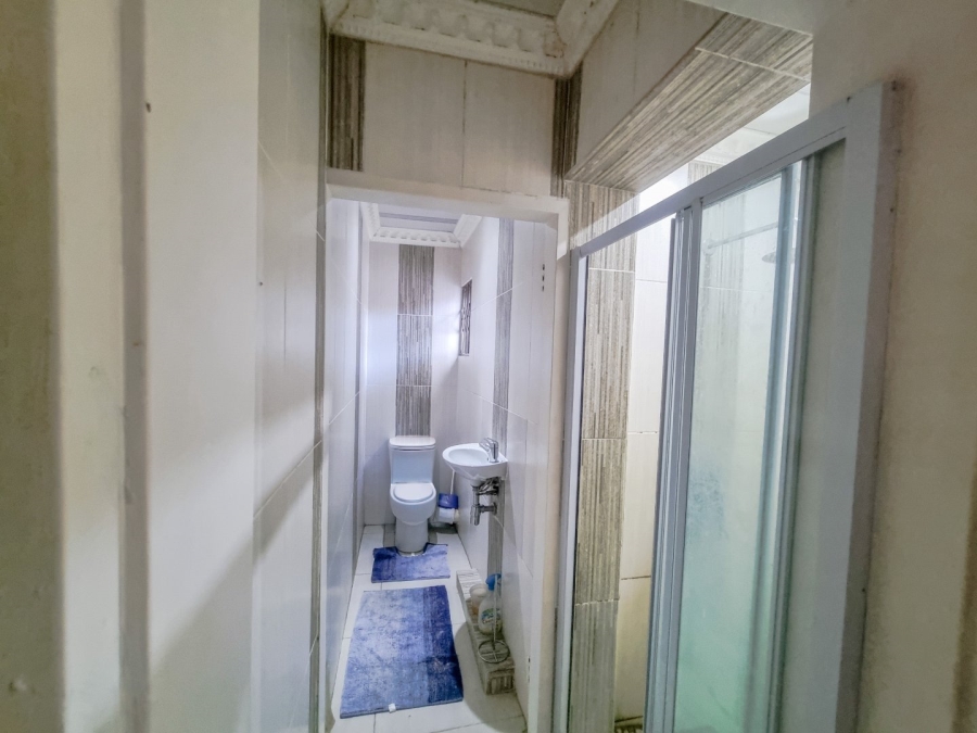 6 Bedroom Property for Sale in The Orchards Gauteng