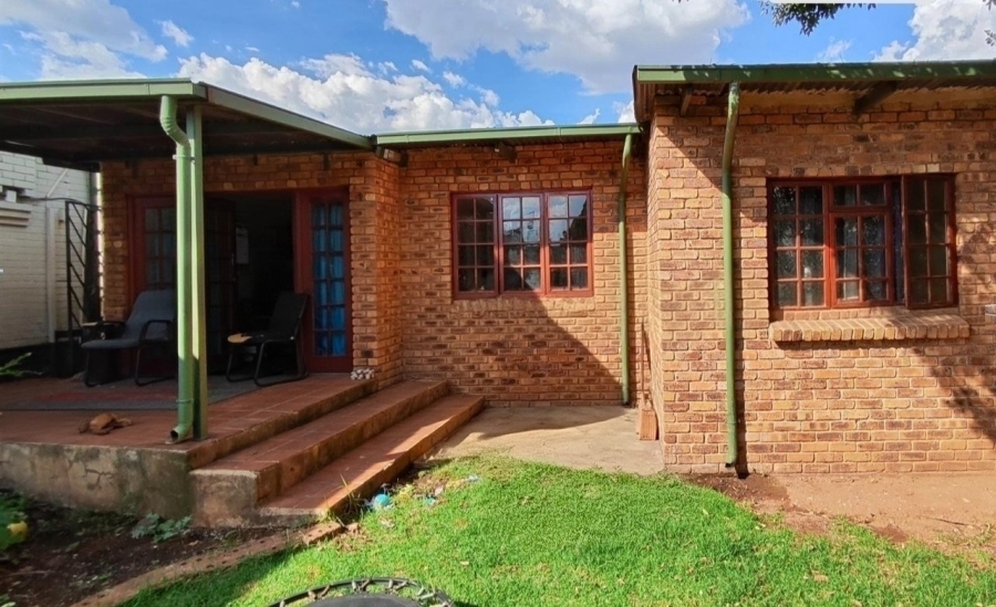 3 Bedroom Property for Sale in Primrose Hill Gauteng