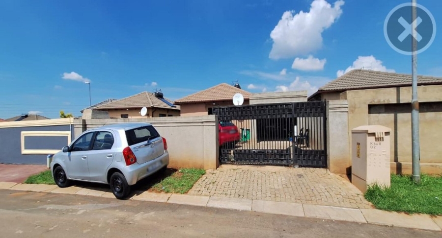 3 Bedroom Property for Sale in Windmill Park Gauteng