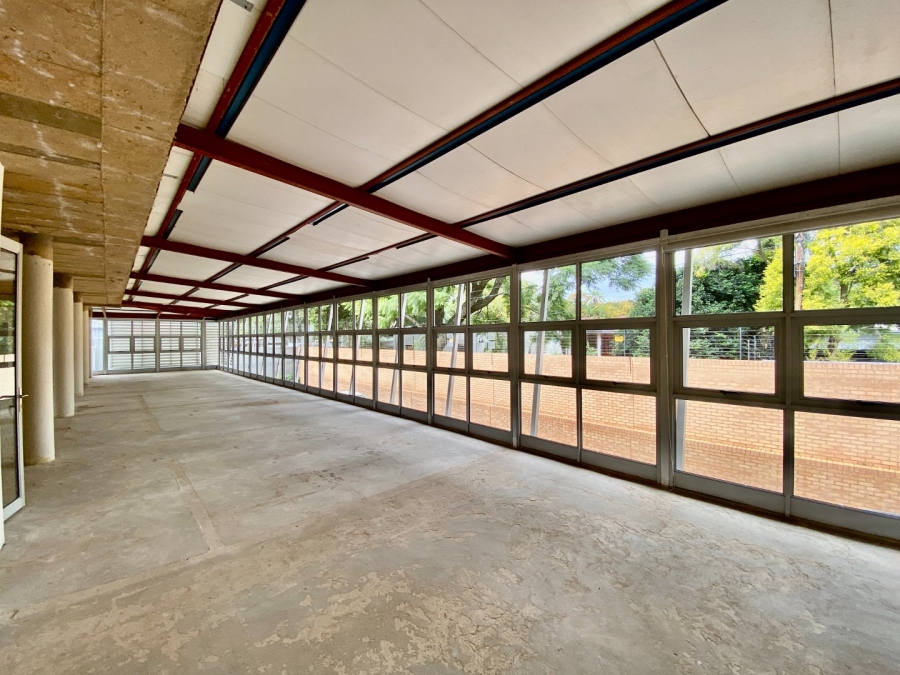 To Let Commercial Property for Rent in Menlo Park Gauteng