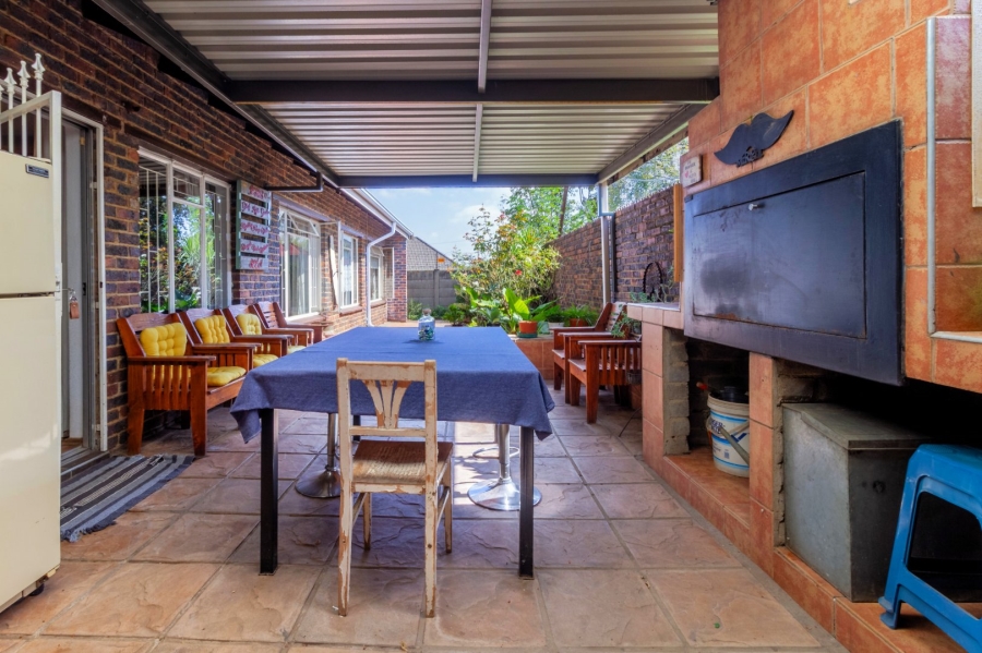 3 Bedroom Property for Sale in Three Rivers Gauteng