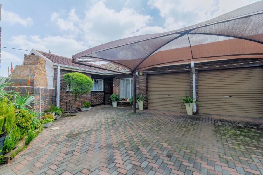 3 Bedroom Property for Sale in Three Rivers Gauteng