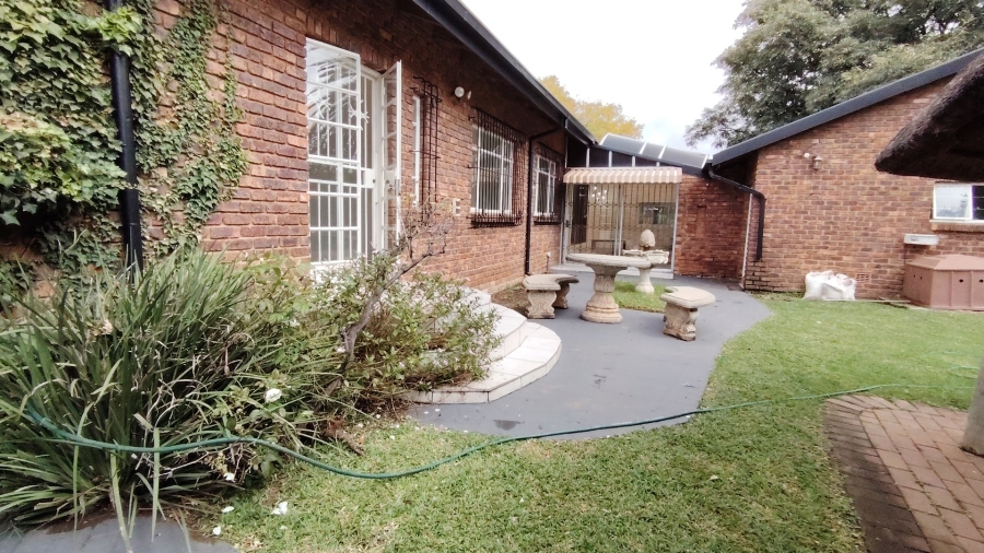 3 Bedroom Property for Sale in Wierda Park Gauteng