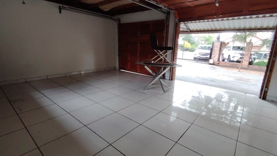 3 Bedroom Property for Sale in Wierda Park Gauteng