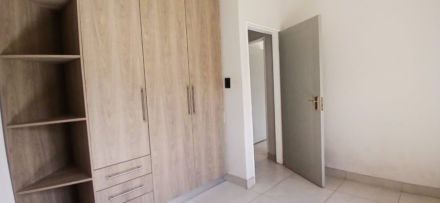 To Let 3 Bedroom Property for Rent in Heuweloord Gauteng