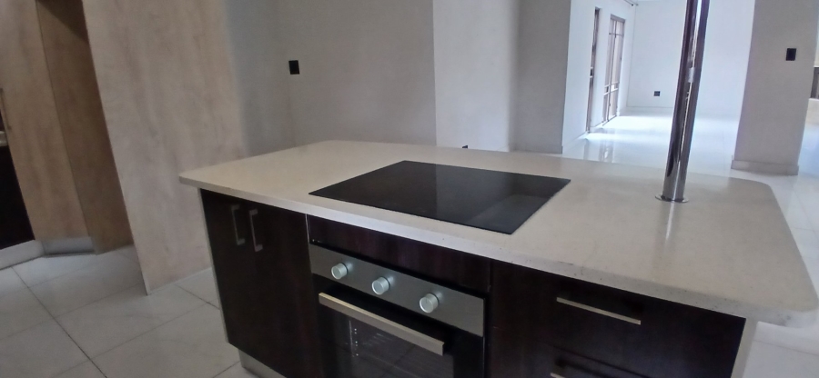 To Let 3 Bedroom Property for Rent in Heuweloord Gauteng