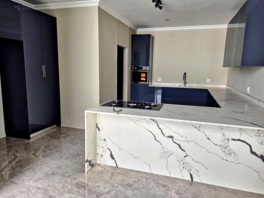 To Let 5 Bedroom Property for Rent in Hyde Park Gauteng