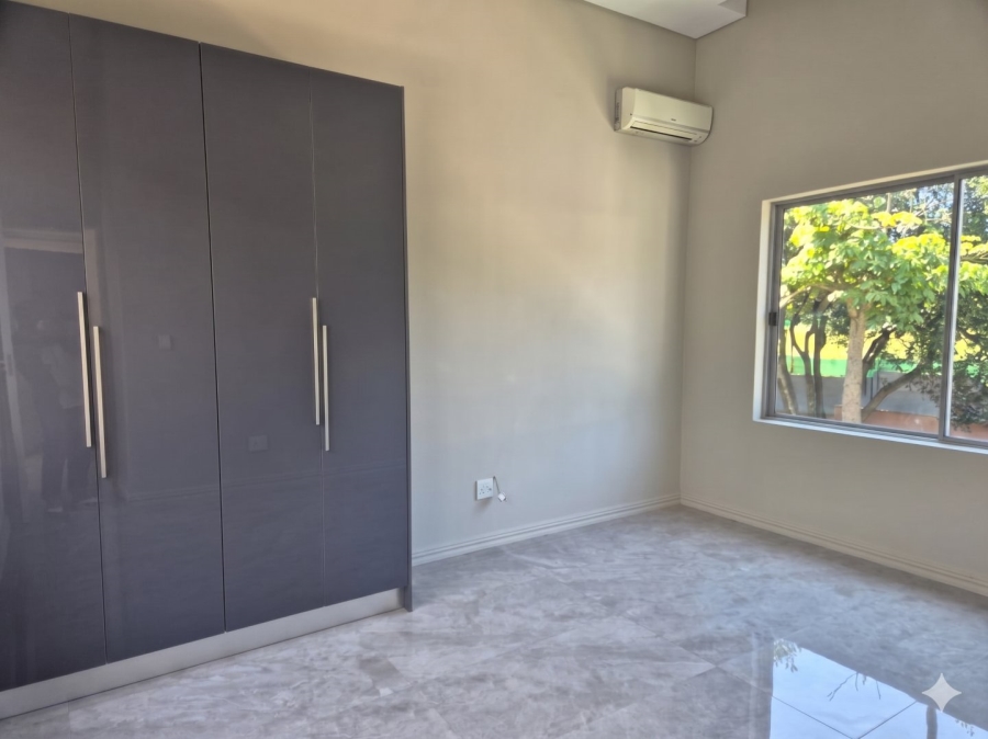To Let 5 Bedroom Property for Rent in Hyde Park Gauteng
