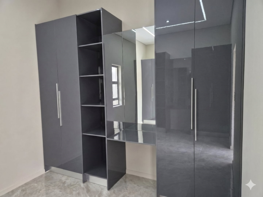 To Let 5 Bedroom Property for Rent in Hyde Park Gauteng