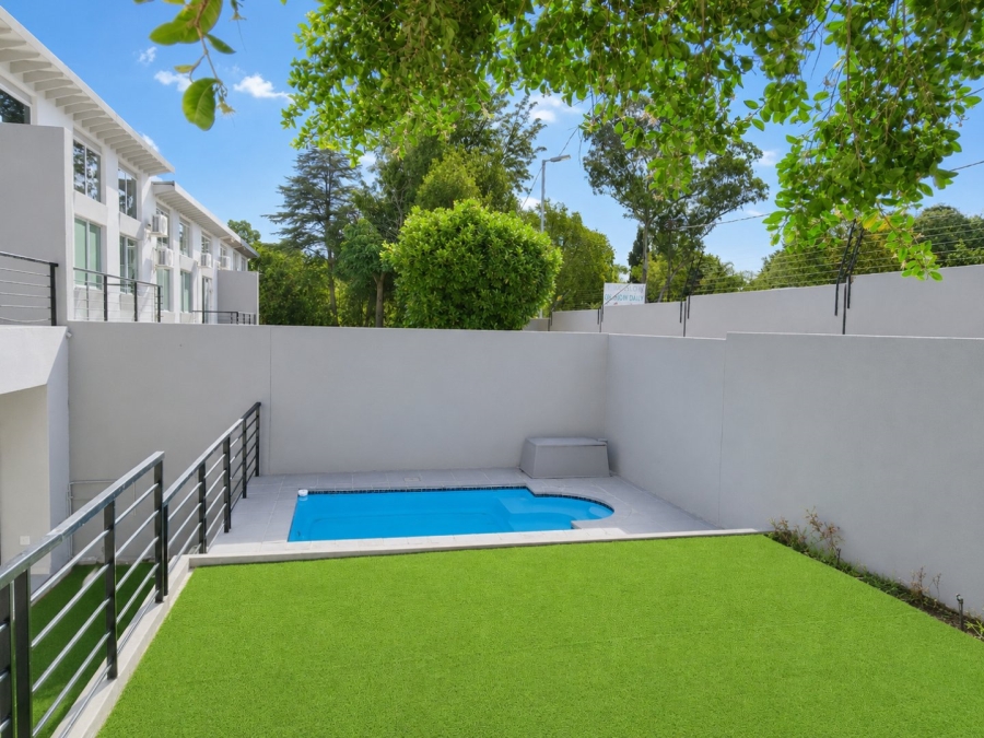 To Let 5 Bedroom Property for Rent in Hyde Park Gauteng