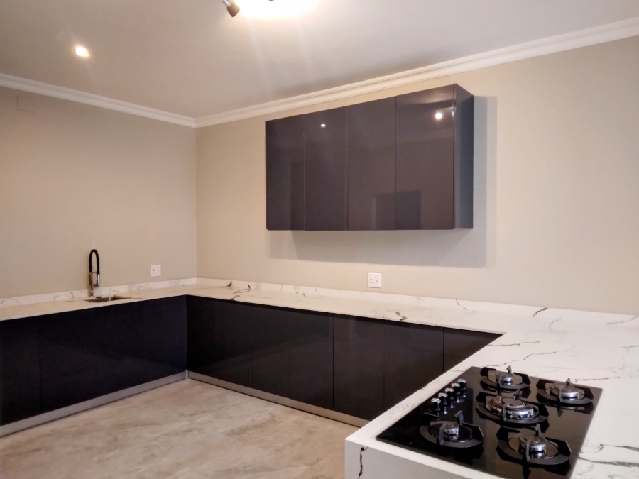 To Let 5 Bedroom Property for Rent in Hyde Park Gauteng