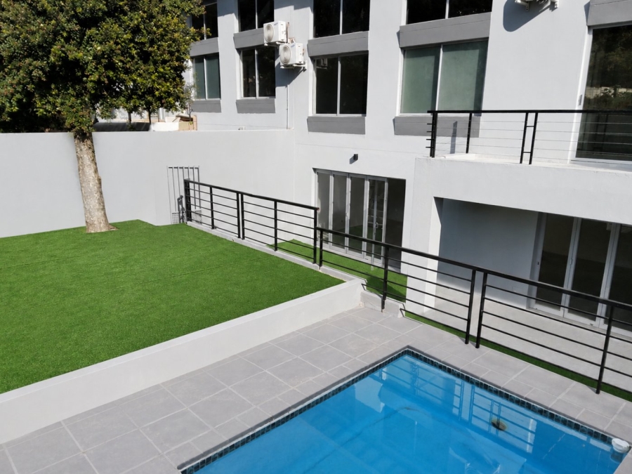 To Let 5 Bedroom Property for Rent in Hyde Park Gauteng