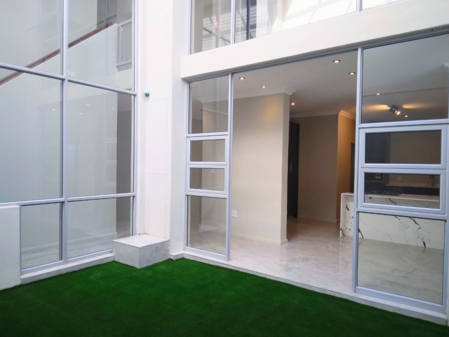 To Let 5 Bedroom Property for Rent in Hyde Park Gauteng