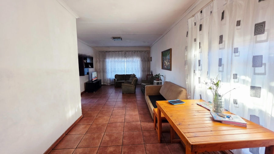 4 Bedroom Property for Sale in Laudium Gauteng
