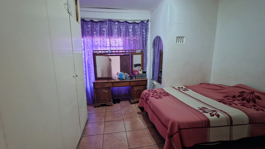 4 Bedroom Property for Sale in Laudium Gauteng
