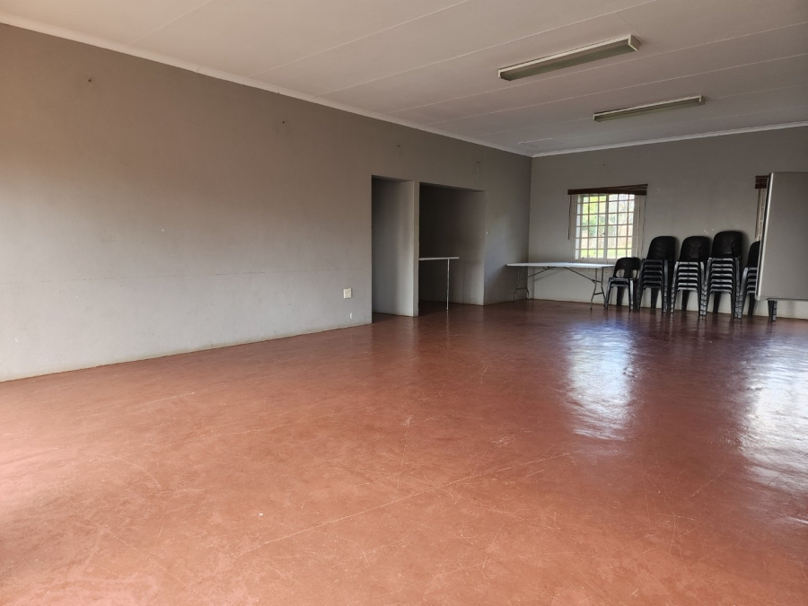 2 Bedroom Property for Sale in Rooihuiskraal North Gauteng