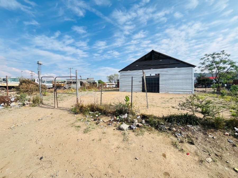 Commercial Property for Sale in Kaalfontein Gauteng