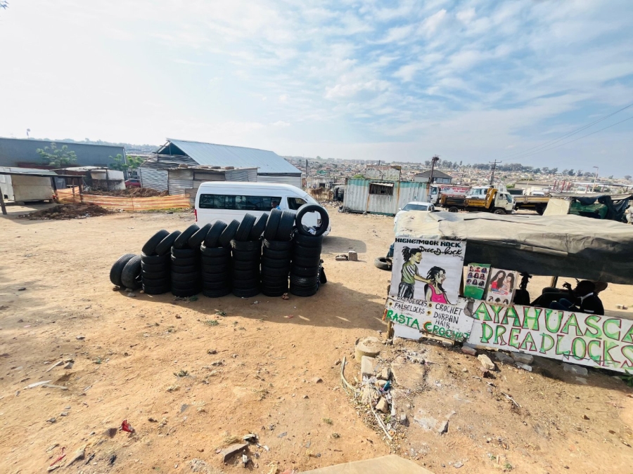 Commercial Property for Sale in Kaalfontein Gauteng