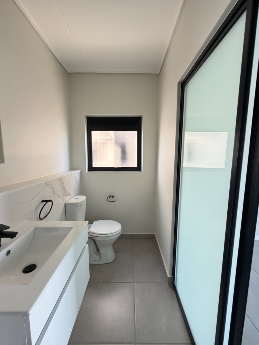 To Let 3 Bedroom Property for Rent in Waterfall Gauteng