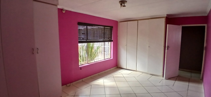 To Let 3 Bedroom Property for Rent in Heuweloord Gauteng