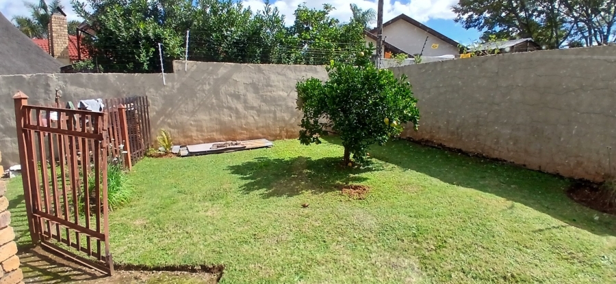 To Let 3 Bedroom Property for Rent in Heuweloord Gauteng