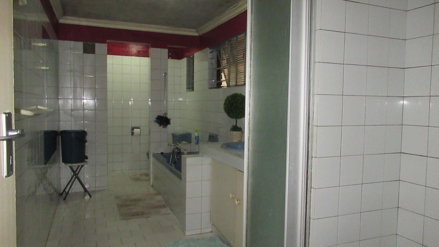 4 Bedroom Property for Sale in Oakdene Gauteng