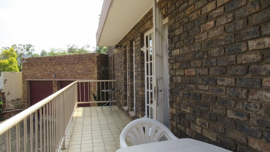 4 Bedroom Property for Sale in Oakdene Gauteng