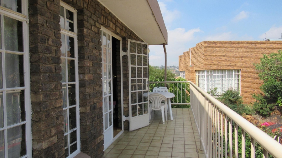 4 Bedroom Property for Sale in Oakdene Gauteng