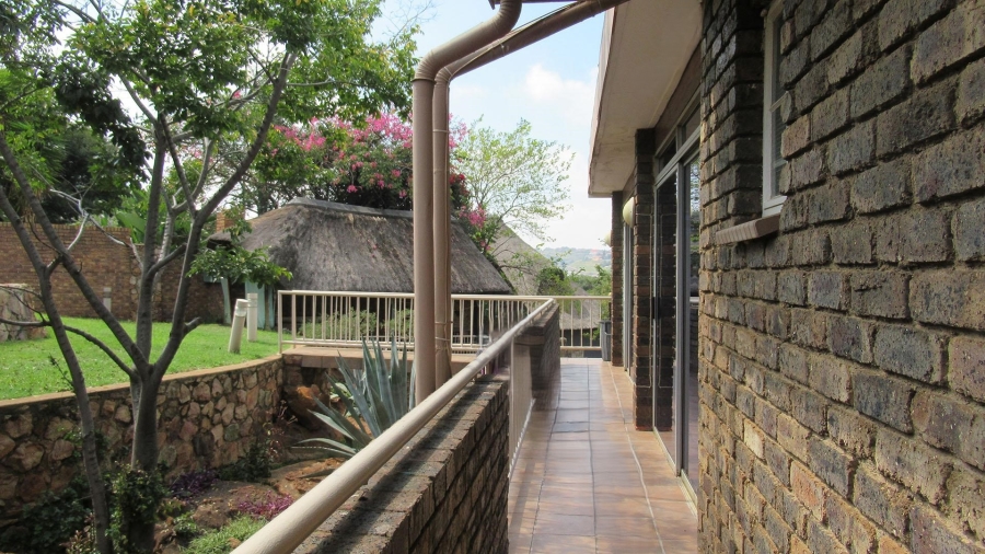 4 Bedroom Property for Sale in Oakdene Gauteng