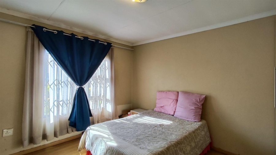 4 Bedroom Property for Sale in Dawn Park Gauteng