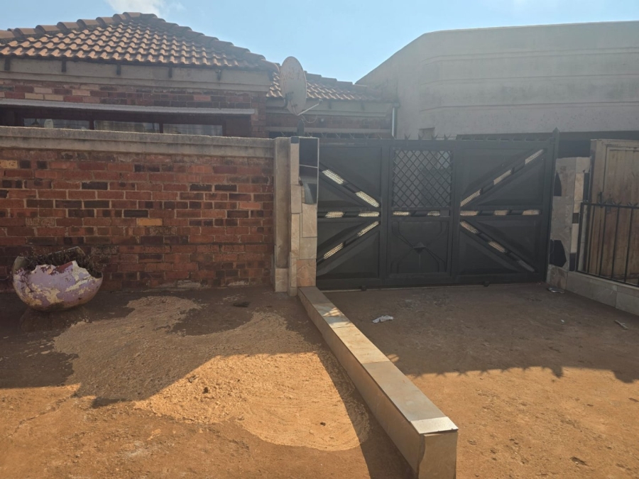 3 Bedroom Property for Sale in Tembisa Central Gauteng