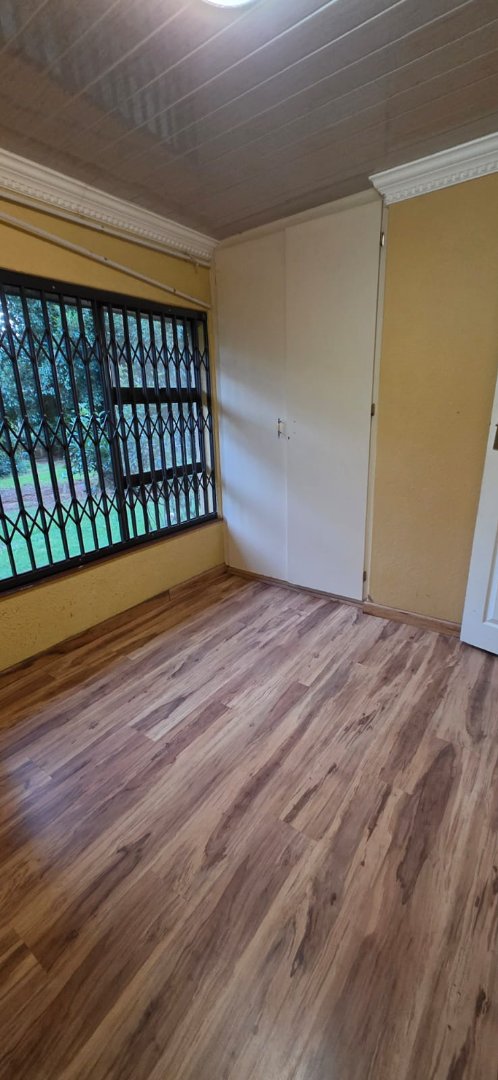 To Let  Bedroom Property for Rent in Mohlakeng Gauteng