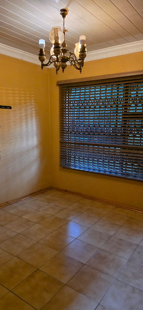To Let  Bedroom Property for Rent in Mohlakeng Gauteng