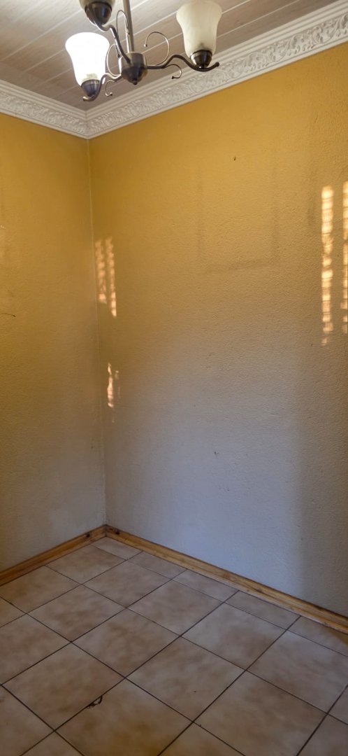 To Let  Bedroom Property for Rent in Mohlakeng Gauteng