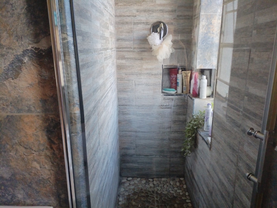 3 Bedroom Property for Sale in Casseldale Gauteng