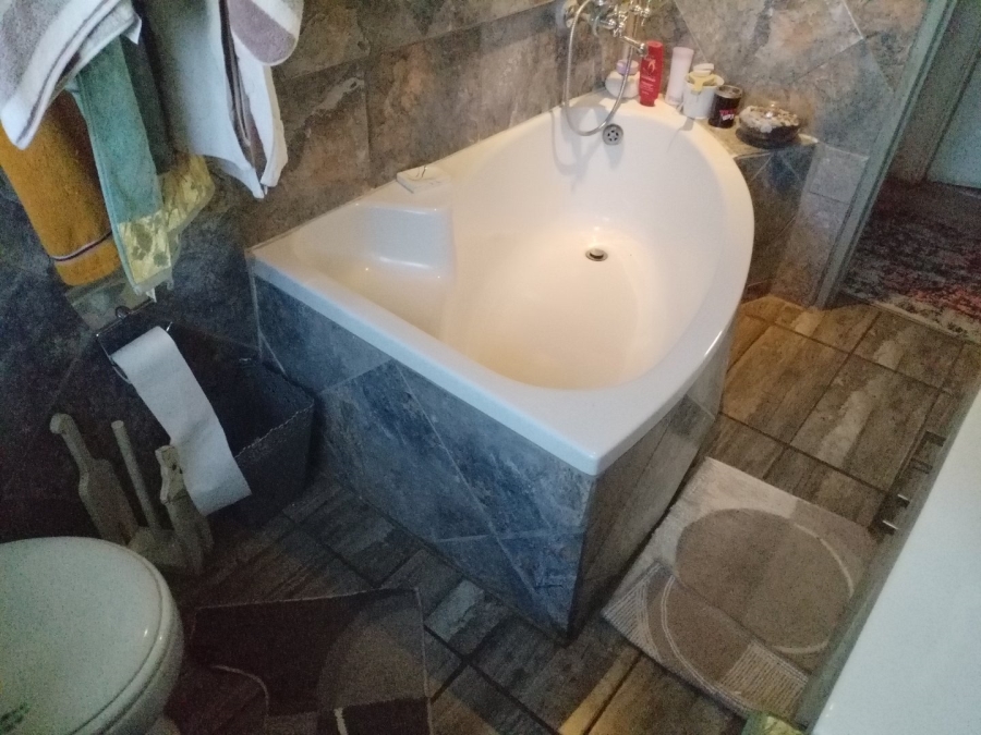 3 Bedroom Property for Sale in Casseldale Gauteng
