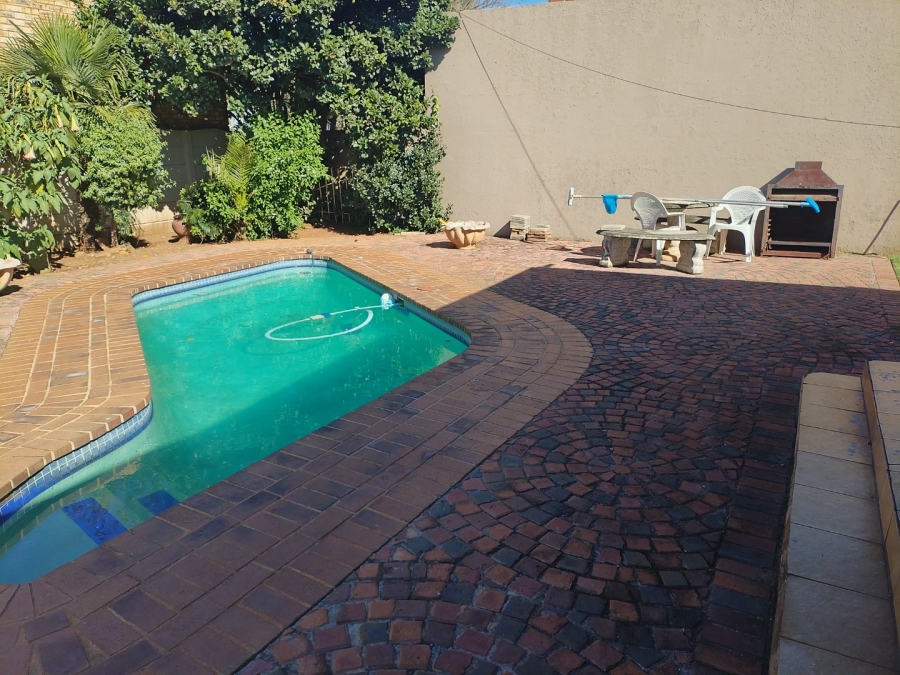 3 Bedroom Property for Sale in Casseldale Gauteng