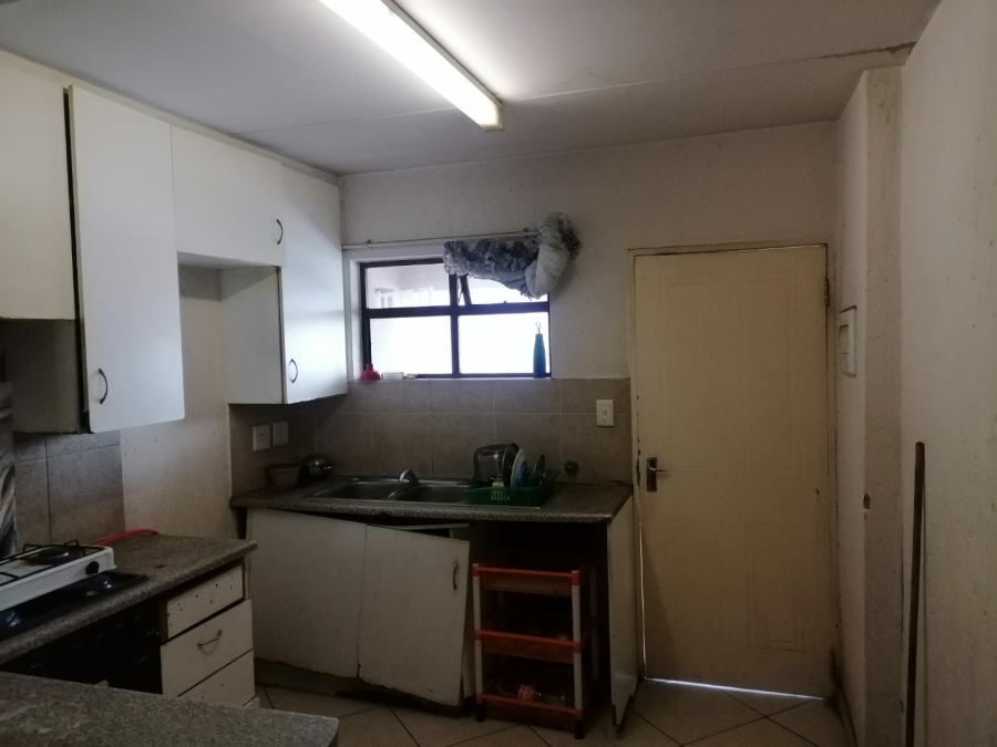 2 Bedroom Property for Sale in Beyers Park Gauteng