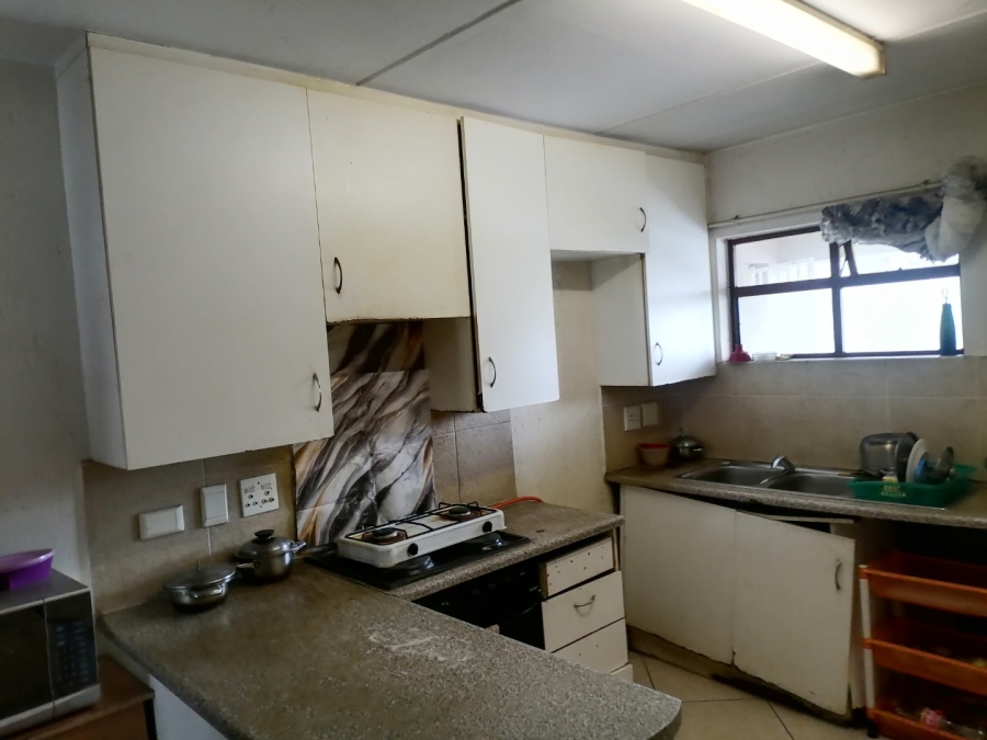 2 Bedroom Property for Sale in Beyers Park Gauteng