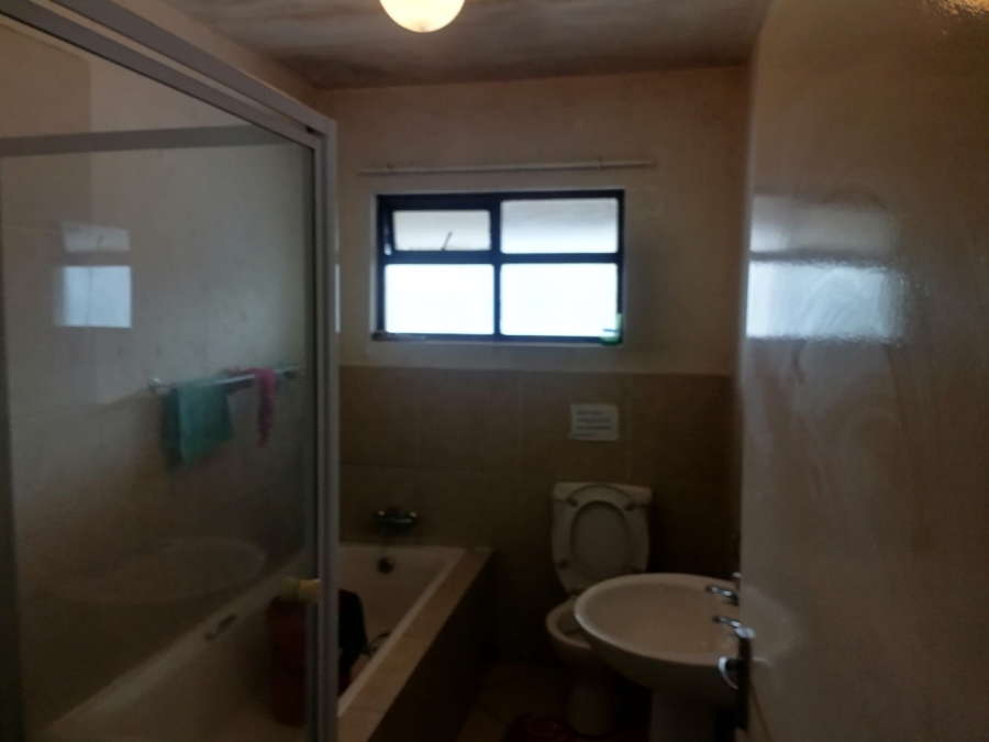 2 Bedroom Property for Sale in Beyers Park Gauteng