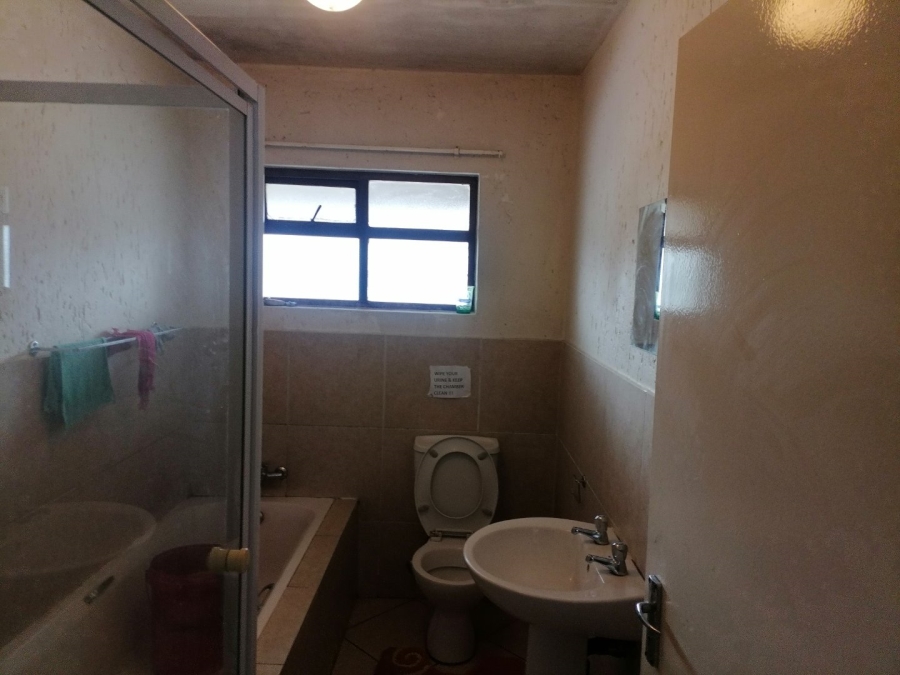 2 Bedroom Property for Sale in Beyers Park Gauteng