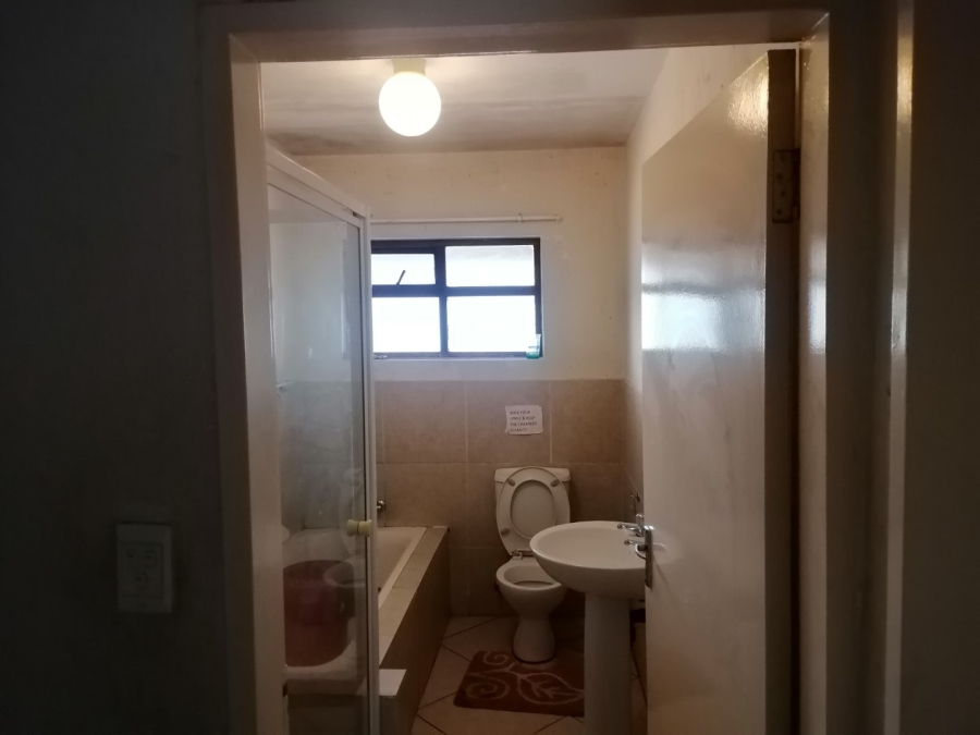 2 Bedroom Property for Sale in Beyers Park Gauteng